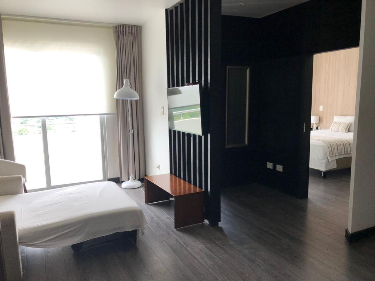 Urban Suites Apart Hotel Santa Cruz de La Sierra Zewnętrze zdjęcie