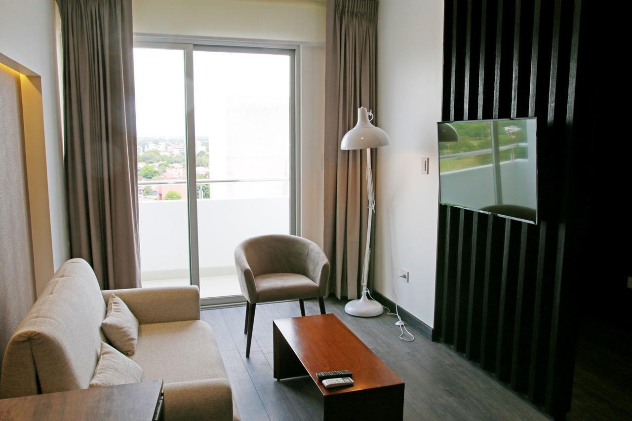 Urban Suites Apart Hotel Santa Cruz de La Sierra Zewnętrze zdjęcie